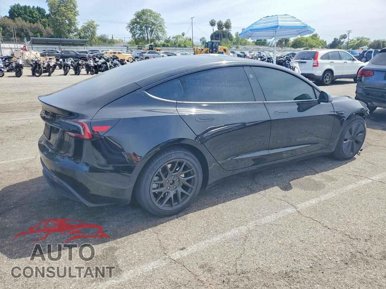 TESLA MODEL 3 2025 - 5YJ3E1EA2SF921274
