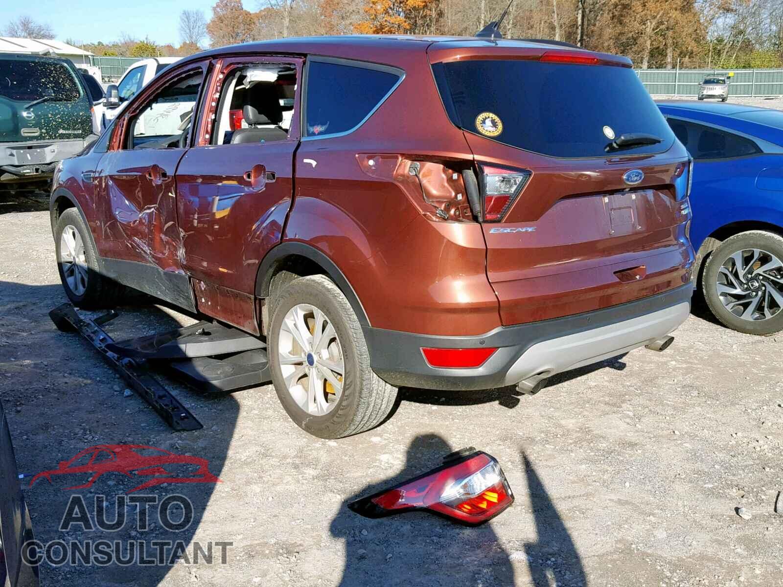 FORD ESCAPE 2018 - 1FMCU9HD3JUC30876