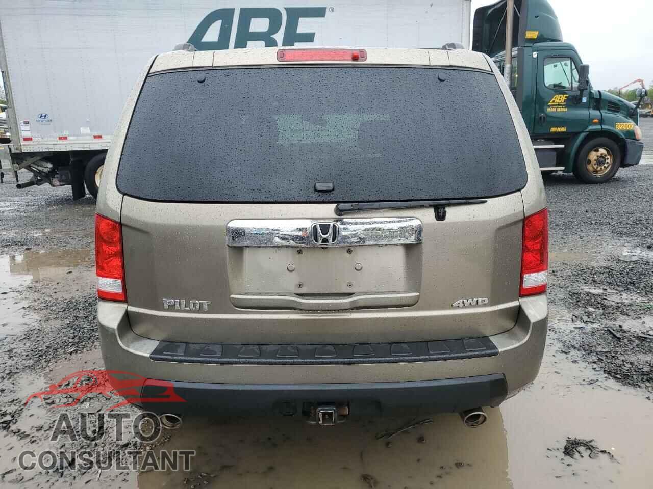 HONDA PILOT 2011 - 5FNYF4H71BB097031
