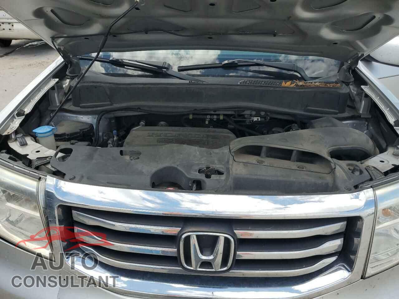 HONDA PILOT 2013 - 5FNYF4H55DB024388
