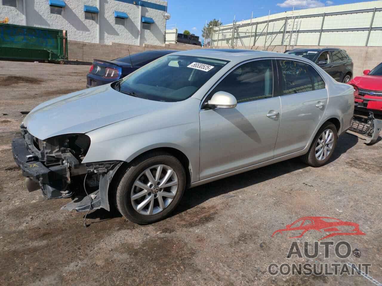 VOLKSWAGEN JETTA 2010 - 3VWRZ7AJXAM051868