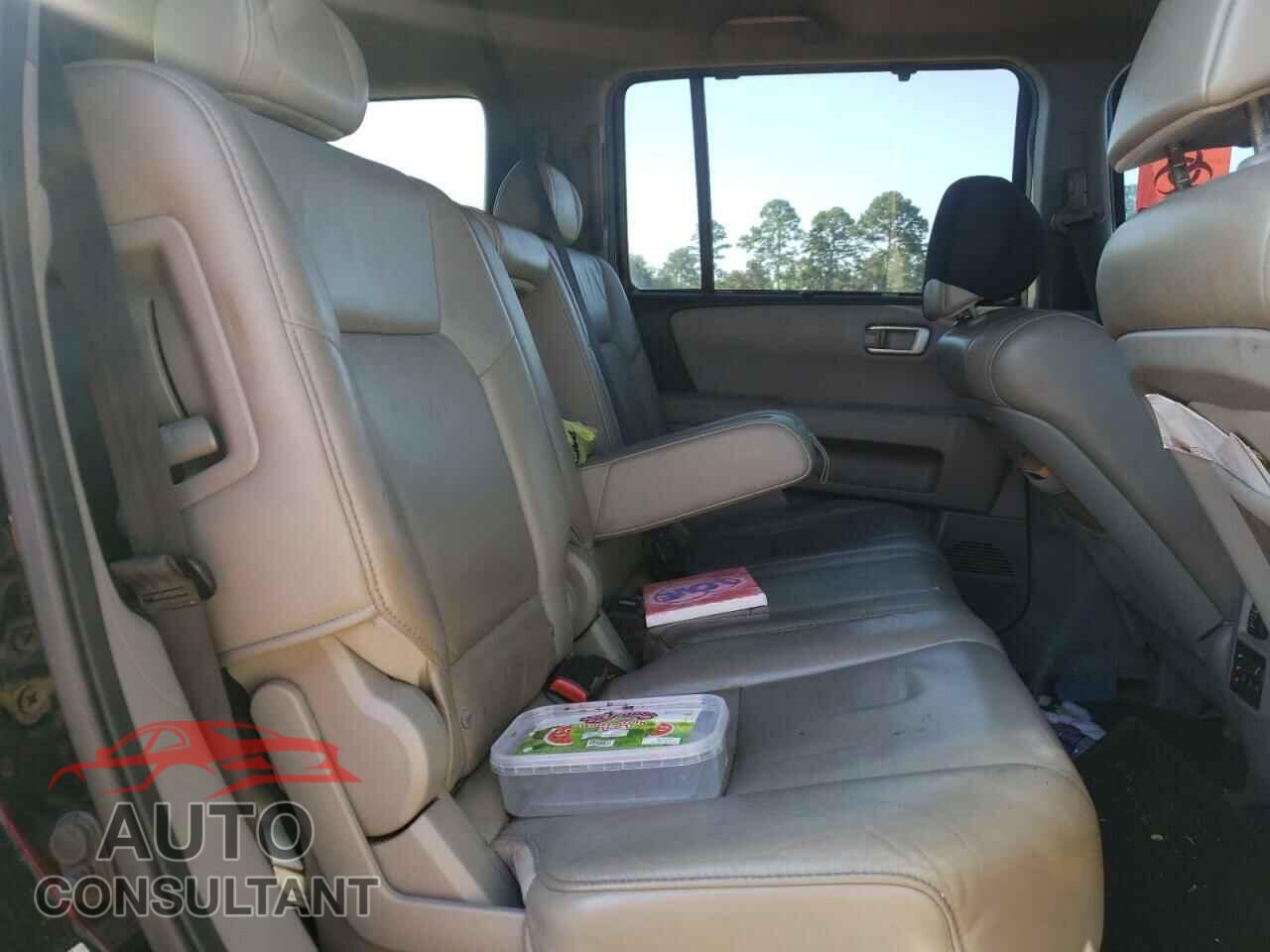 HONDA PILOT 2011 - 5FNYF3H94BB042780