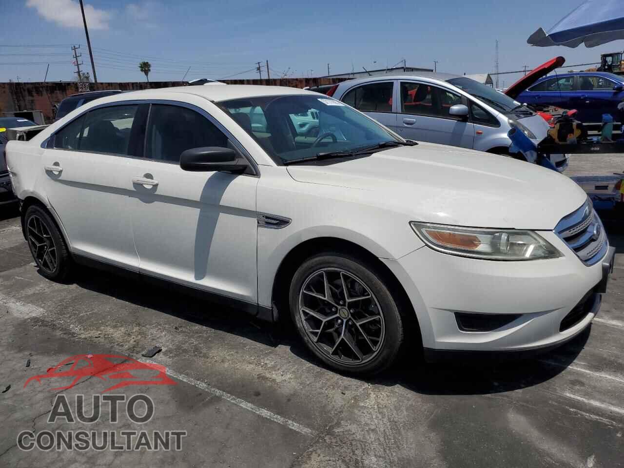 FORD TAURUS 2010 - 1FAHP2DWXAG169143