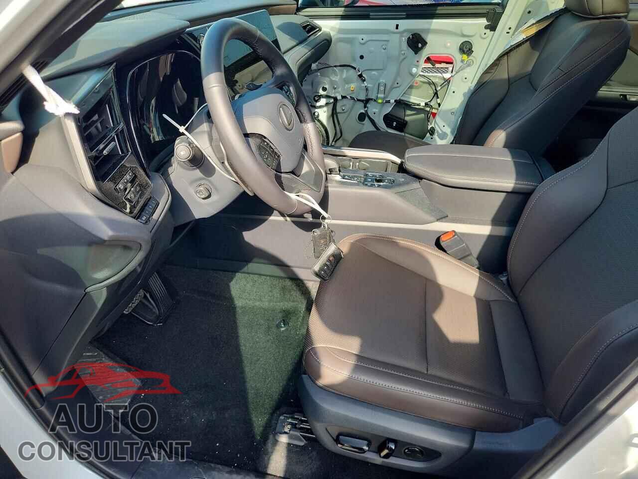 LEXUS UNKNOWN 2026 - 5TDAAAB6XTS053976