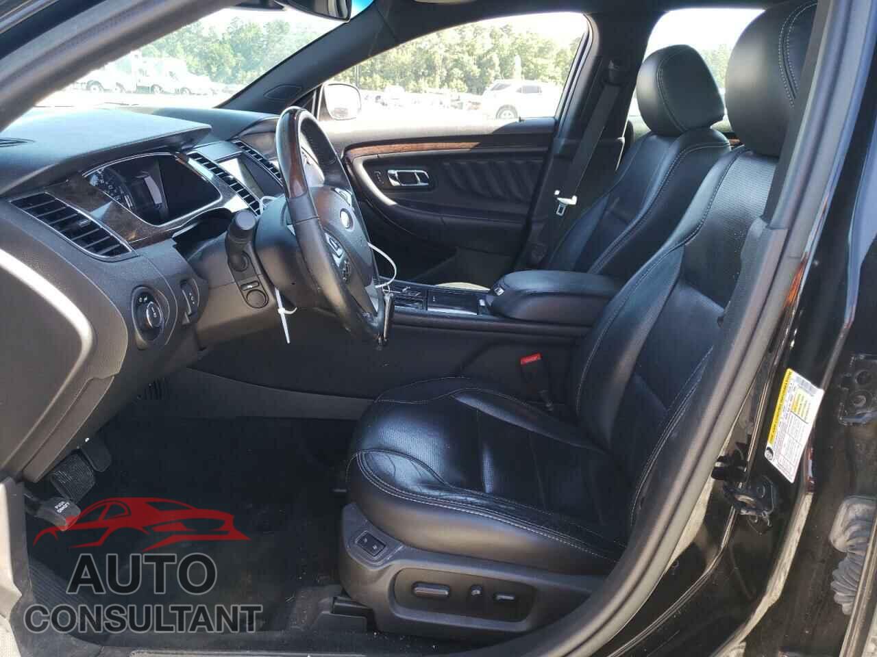 FORD TAURUS 2017 - 1FAHP2F86HG120840