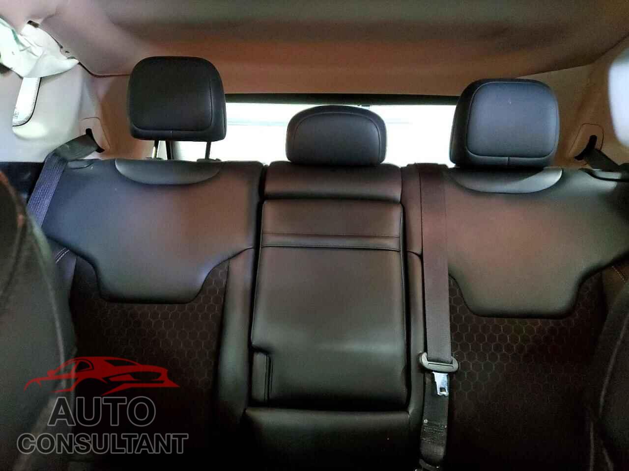 JEEP COMPASS 2017 - 3C4NJDBB9HT646774