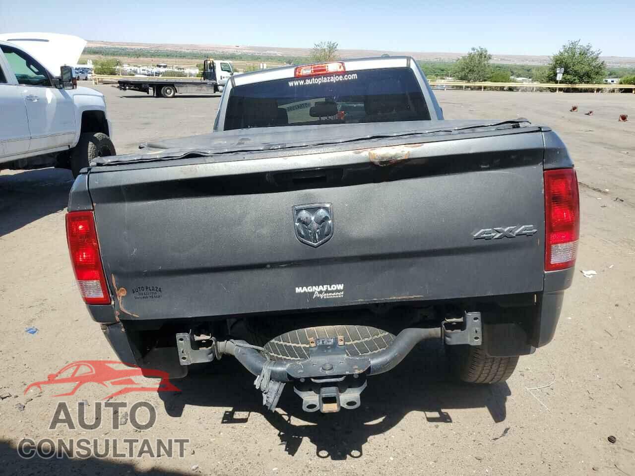 DODGE RAM 1500 2012 - 1C6RD7FT5CS141135