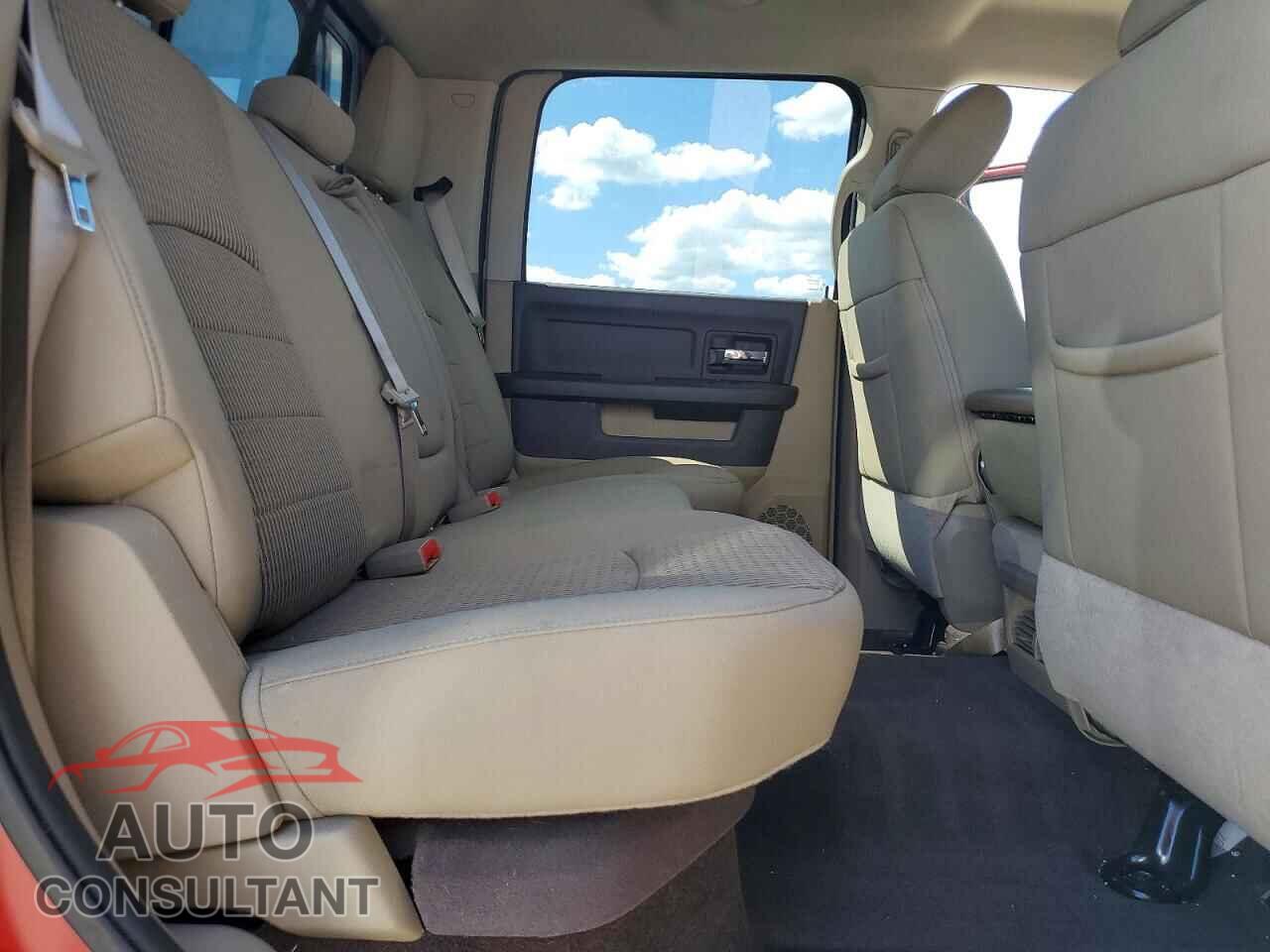 DODGE RAM 1500 2012 - 1C6RD7LP8CS267593