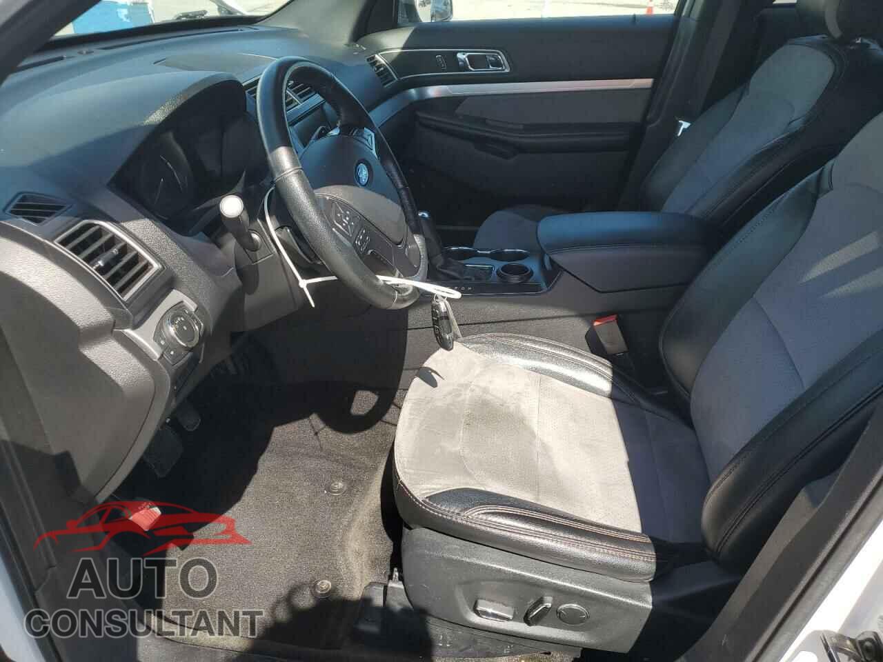 FORD EXPLORER 2017 - 1FM5K7D89HGC32717