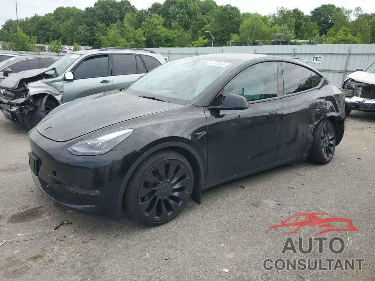 TESLA MODEL Y 2023 - 7SAYGDEFXPF977535