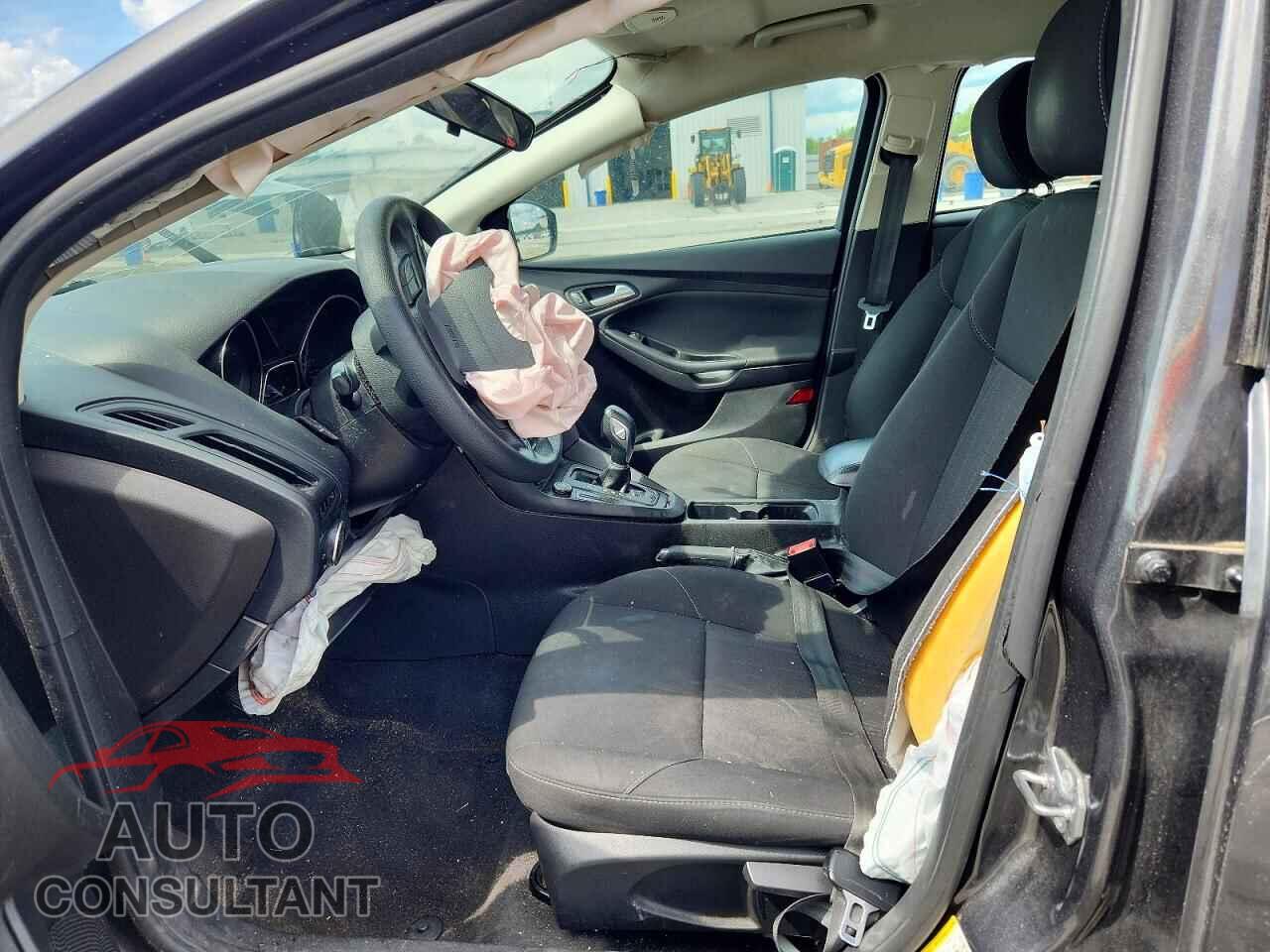 FORD FOCUS 2017 - 1FADP3F29HL315497