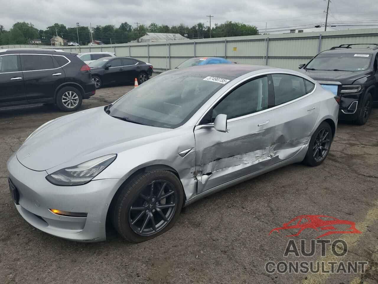 TESLA MODEL 3 2018 - 5YJ3E1EA3JF038024