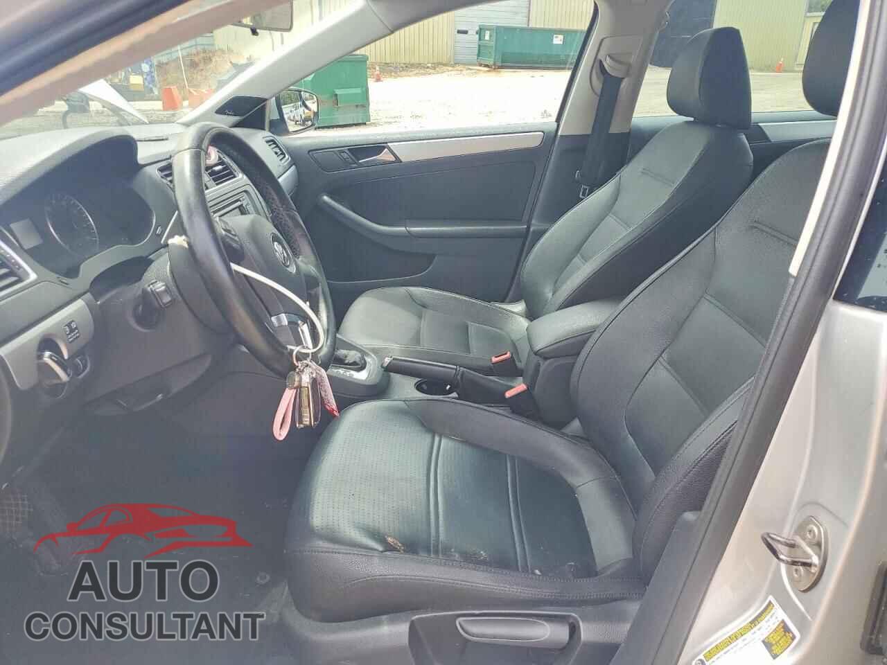 VOLKSWAGEN JETTA 2012 - 3VWLL7AJ4CM005351