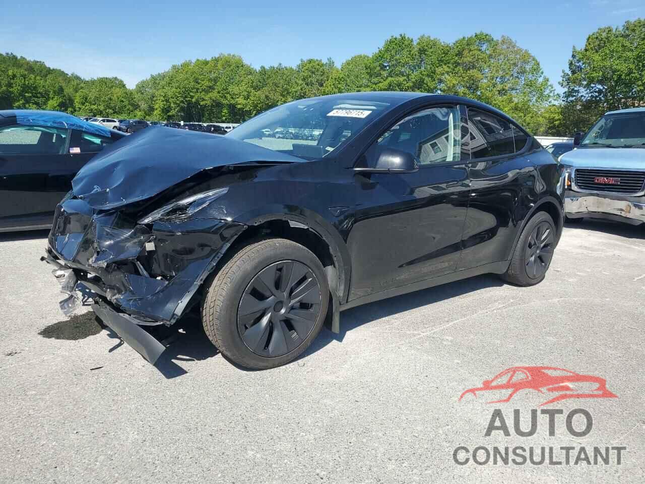 TESLA MODEL Y 2025 - 7SAYGDEE6SF247041