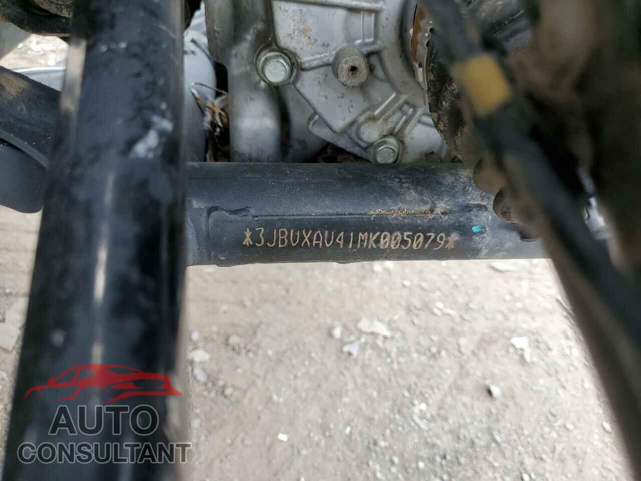 CAN-AM SIDEBYSIDE 2021 - 3JBVXAV41MK005079