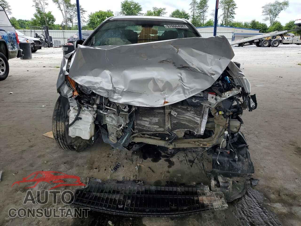 TOYOTA COROLLA 2017 - 5YFBURHEXHP669055