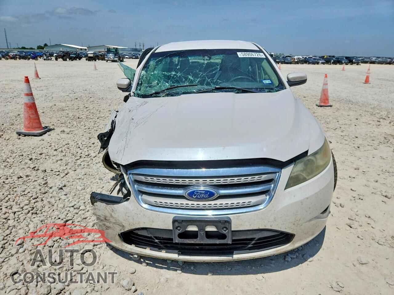 FORD TAURUS 2011 - 1FAHP2EW5BG155313