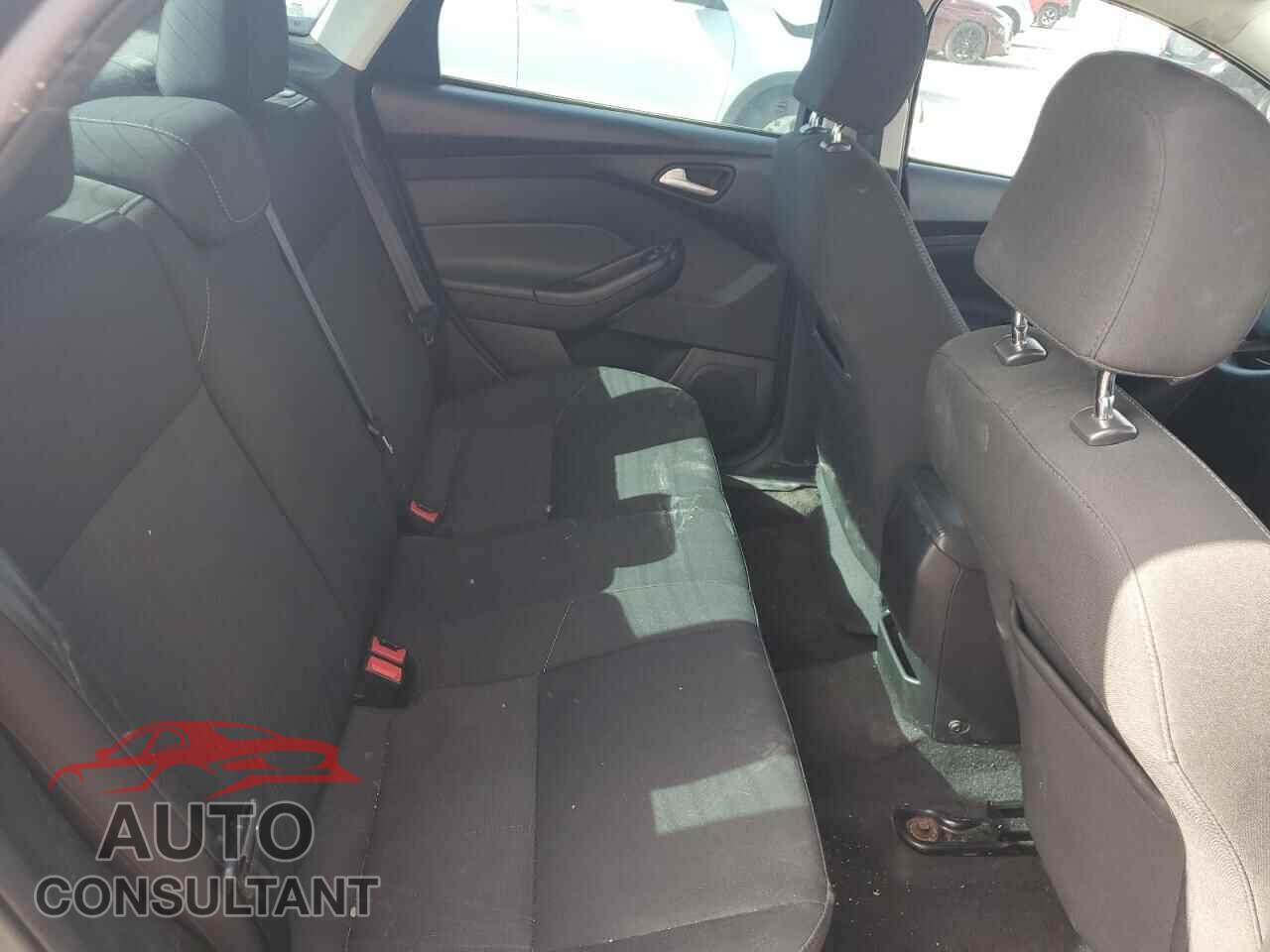 FORD FOCUS 2017 - 1FADP3F24HL342316