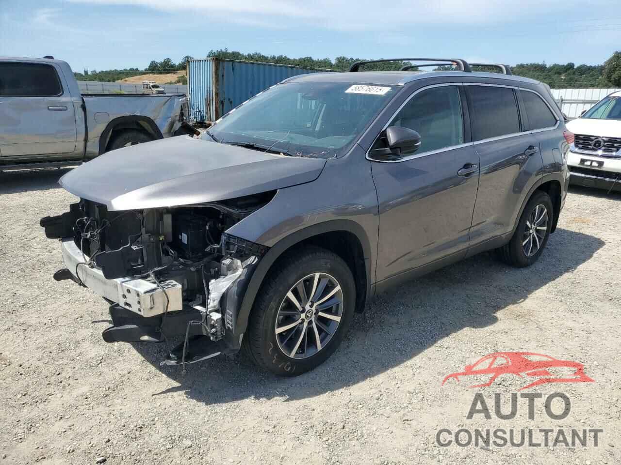 TOYOTA HIGHLANDER 2018 - 5TDJZRFH1JS523764