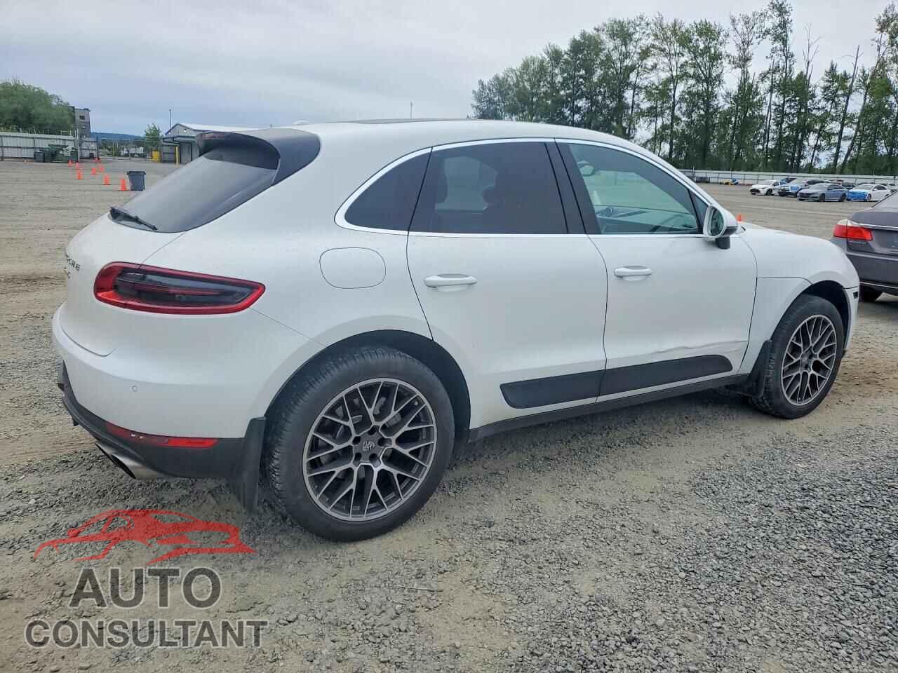 PORSCHE MACAN 2016 - WP1AB2A5XGLB40424