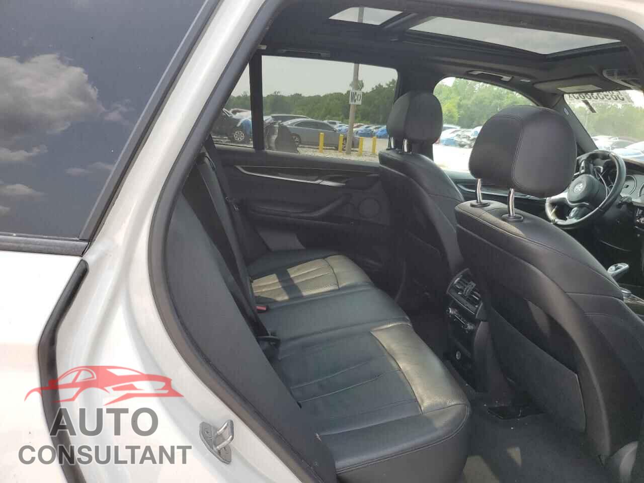 BMW X5 2015 - 5UXKR0C58F0P14889