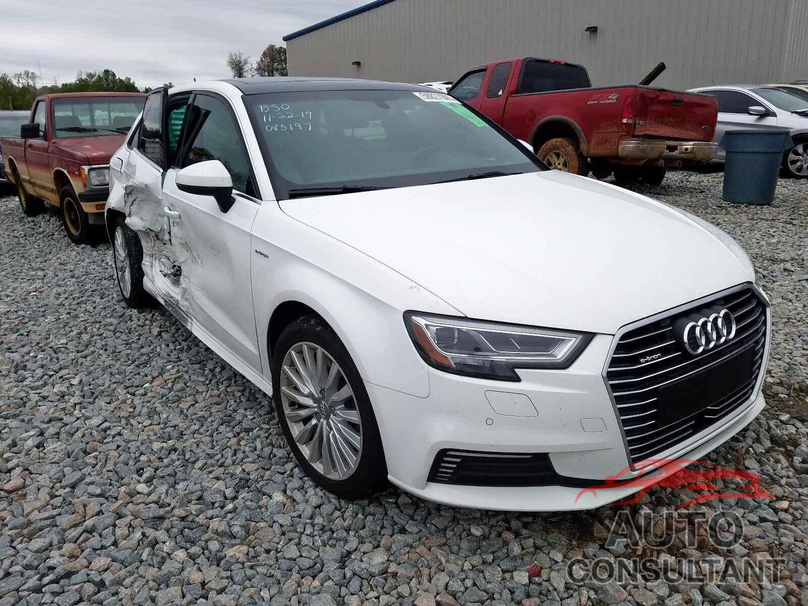 AUDI A3 2017 - WAUTPBFF2HA085197