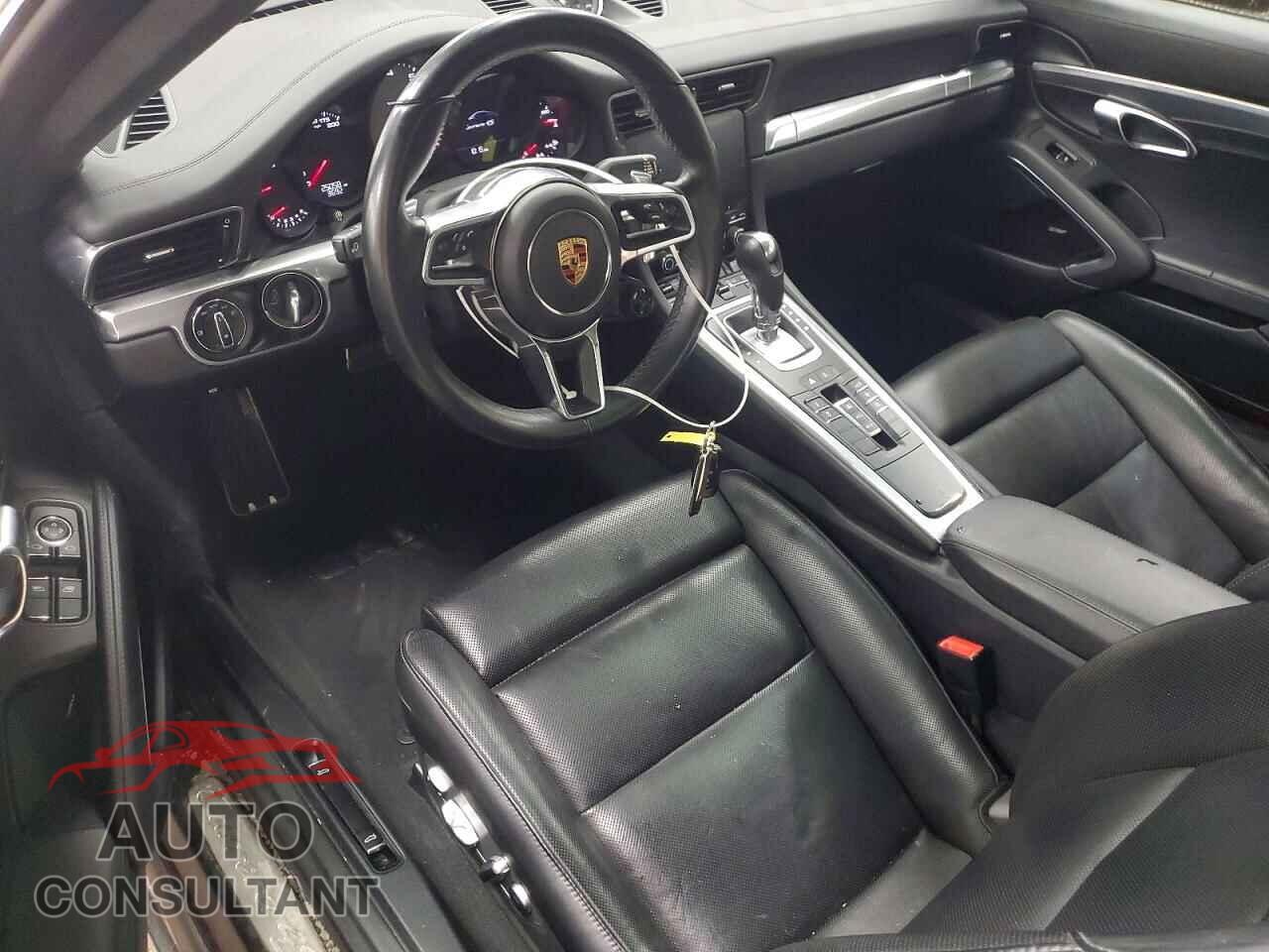 PORSCHE 911 2019 - WP0AB2A93KS115366
