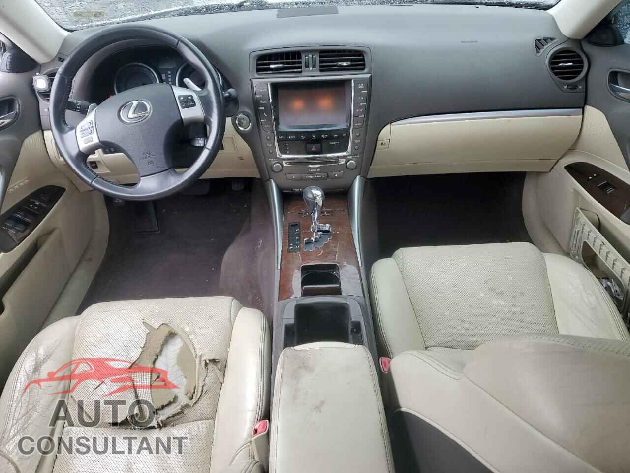 LEXUS IS 2013 - JTHCF5C27D5061682
