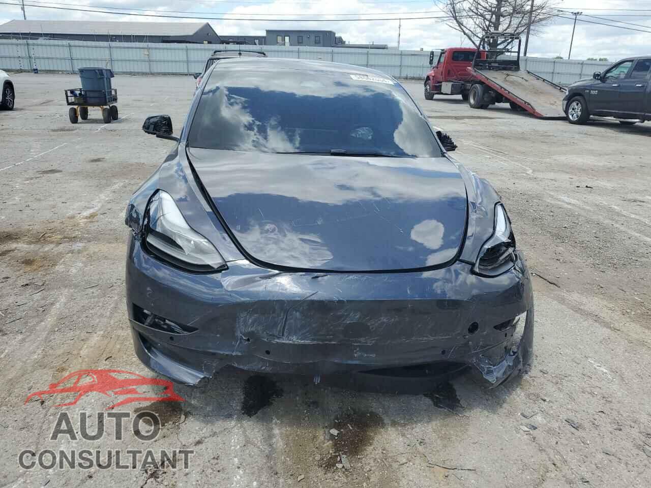 TESLA MODEL 3 2022 - 5YJ3E1EA8NF311853