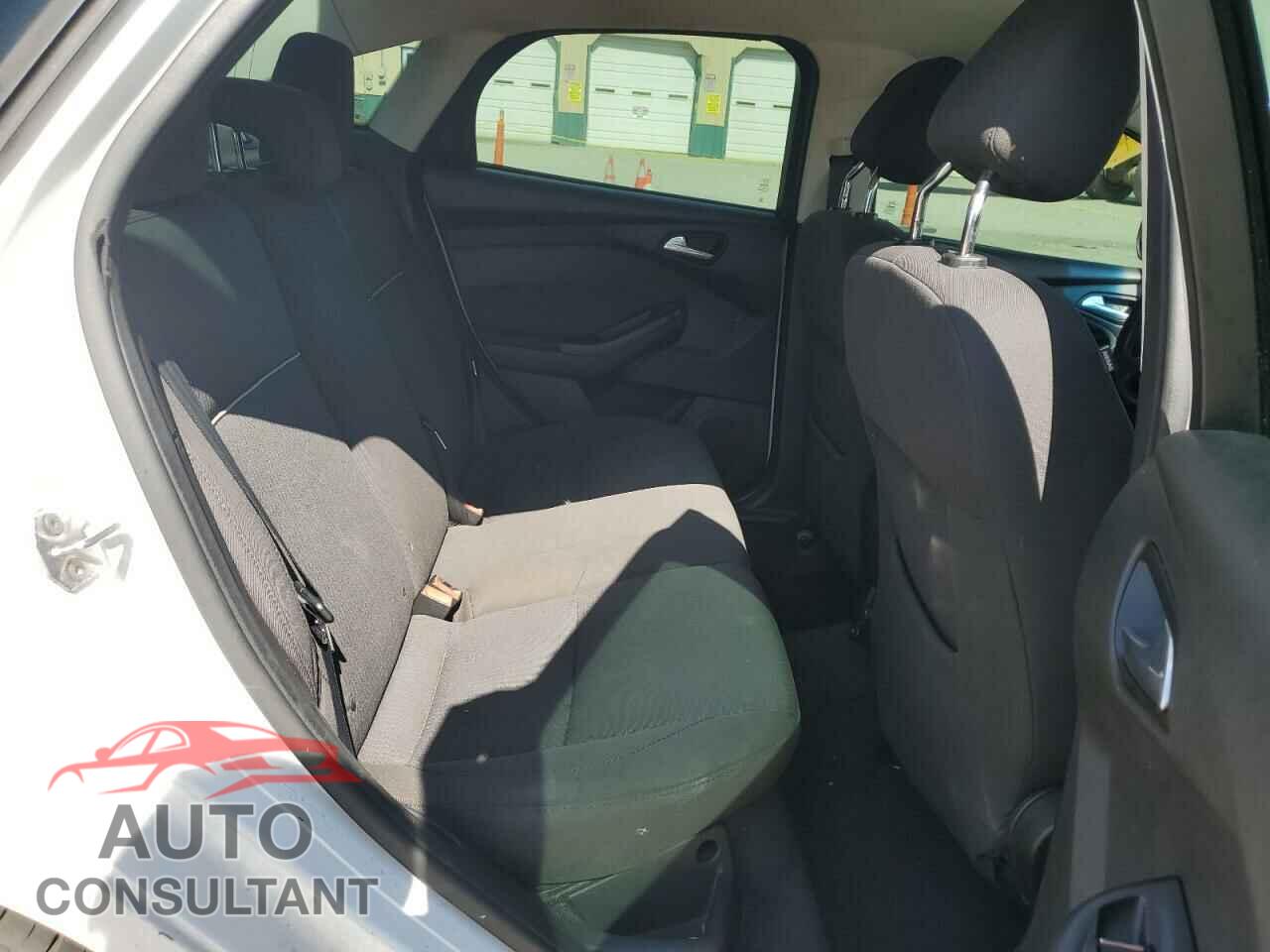 FORD FOCUS 2012 - 1FAHP3H23CL315244