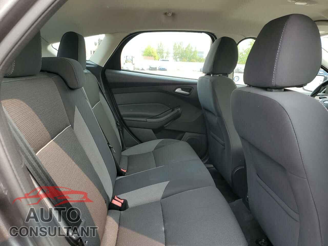 FORD FOCUS 2013 - 1FADP3K23DL256995