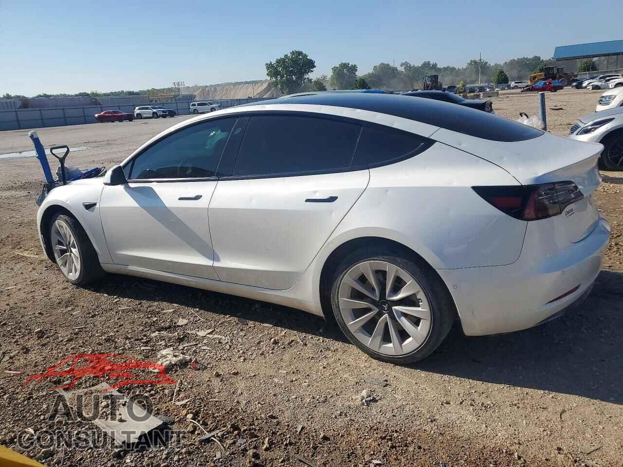 TESLA MODEL 3 2022 - 5YJ3E1EAXNF354302