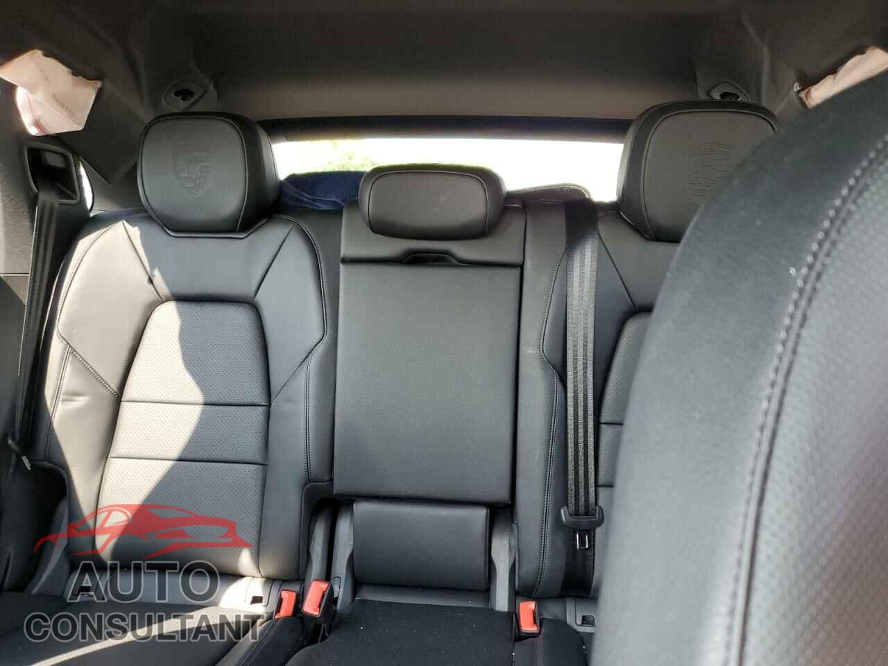 PORSCHE CAYENNE 2024 - WP1AA2AY5RDA04955