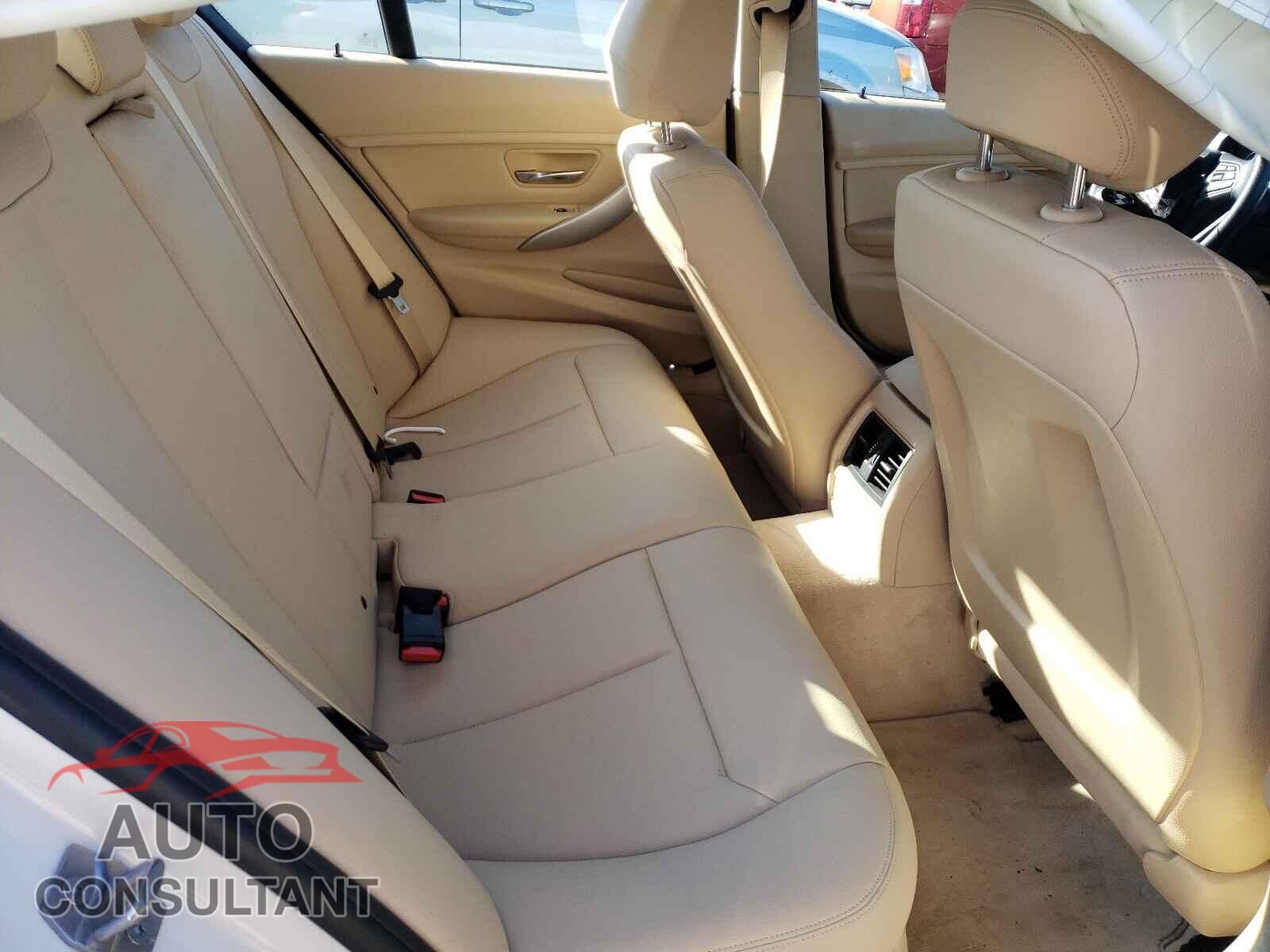 BMW 3 SERIES 2016 - WBA8E5G51GNU20539