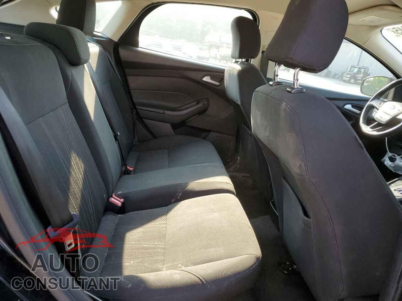 FORD FOCUS 2016 - 1FADP3K21GL243439