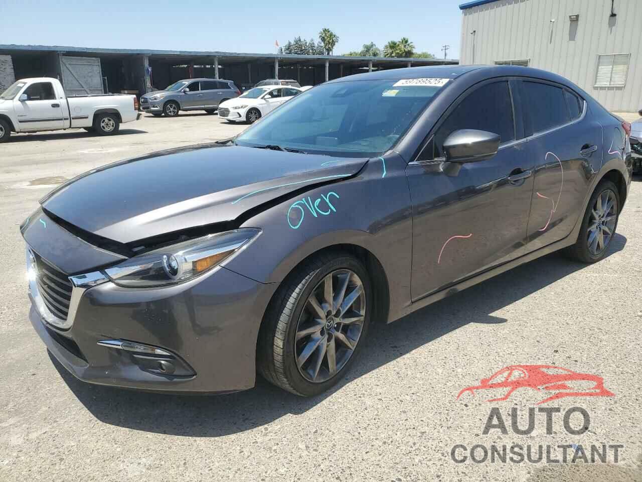 MAZDA 3 2018 - 3MZBN1W32JM229308