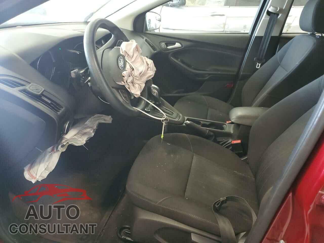 FORD FOCUS 2015 - 1FADP3K26FL355362