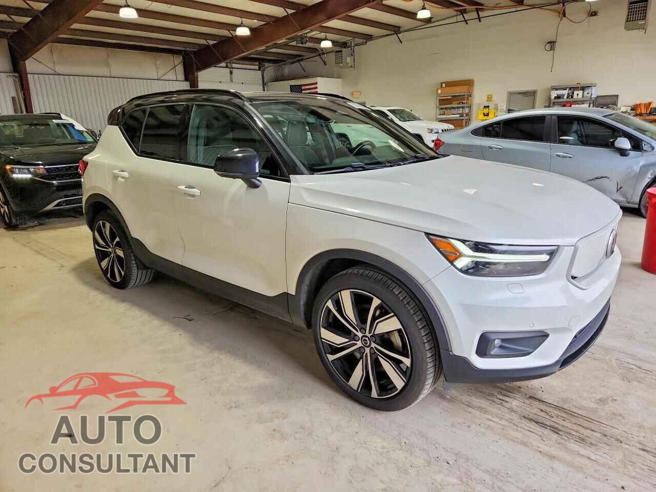 VOLVO XC40 2021 - YV4ED3UR1M2558905