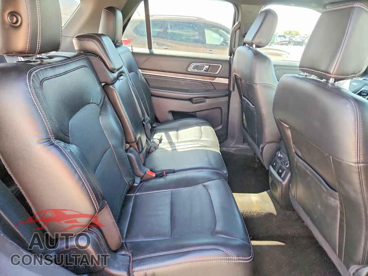 FORD EXPLORER 2018 - 1FM5K7F82JGB66790