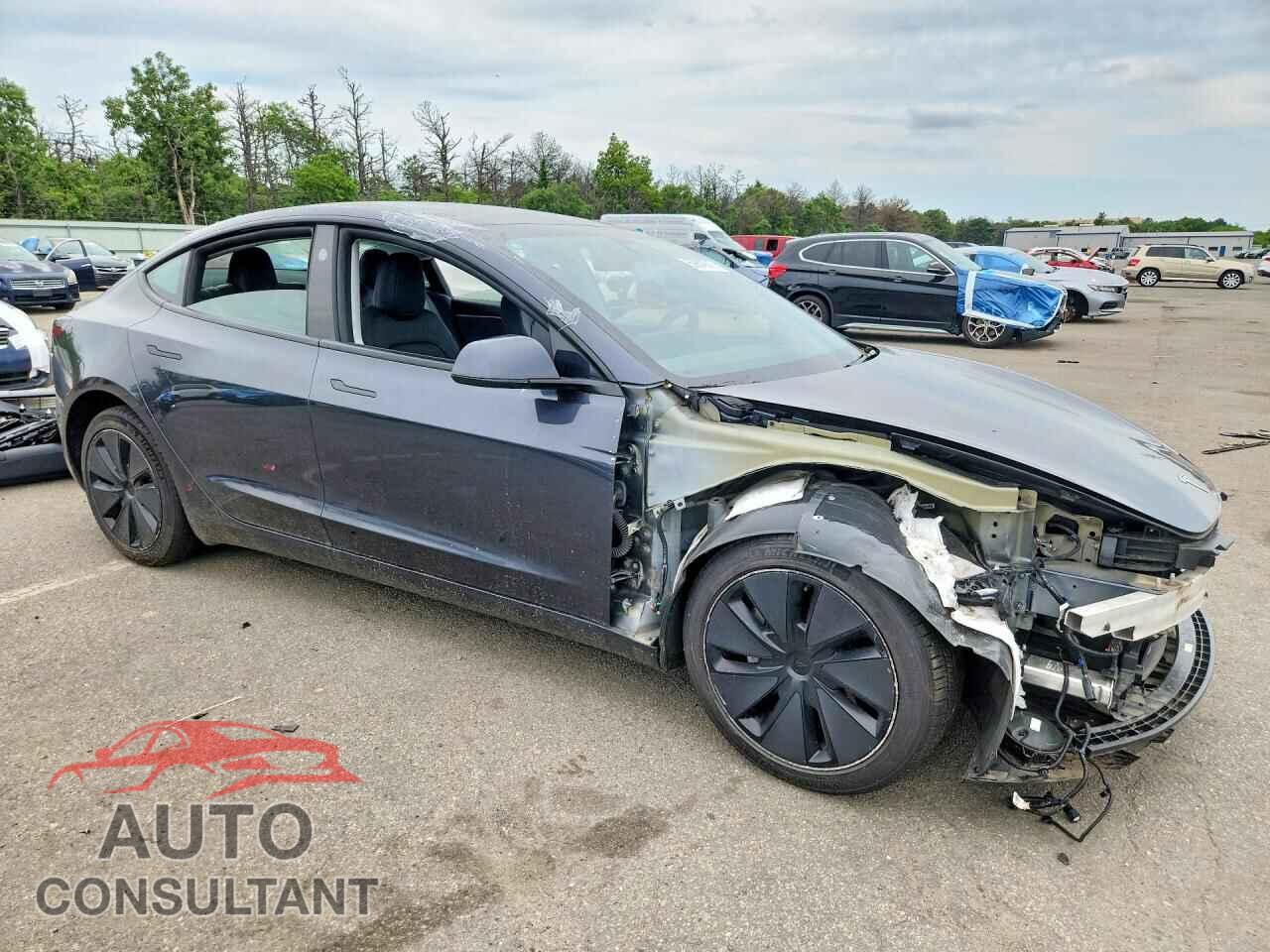TESLA MODEL 3 2024 - 5YJ3E1EA3RF872595