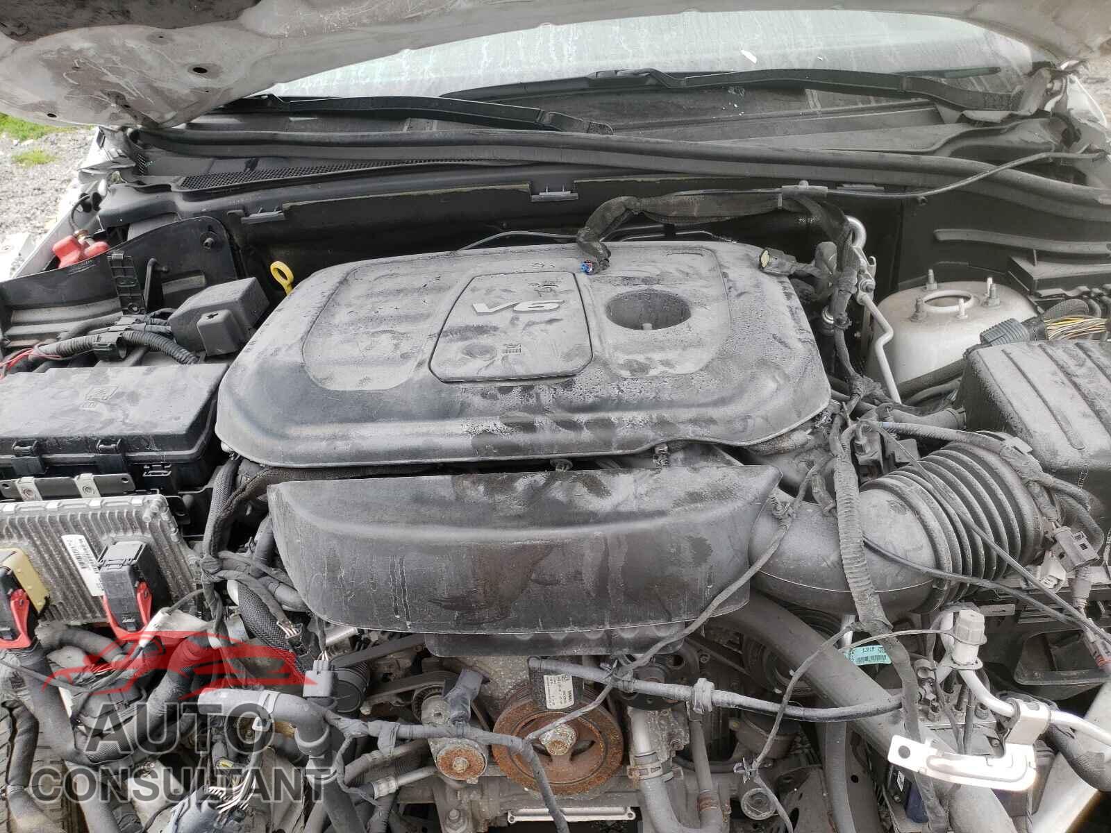DODGE DURANGO 2018 - 1C4RDJDG8JC490373