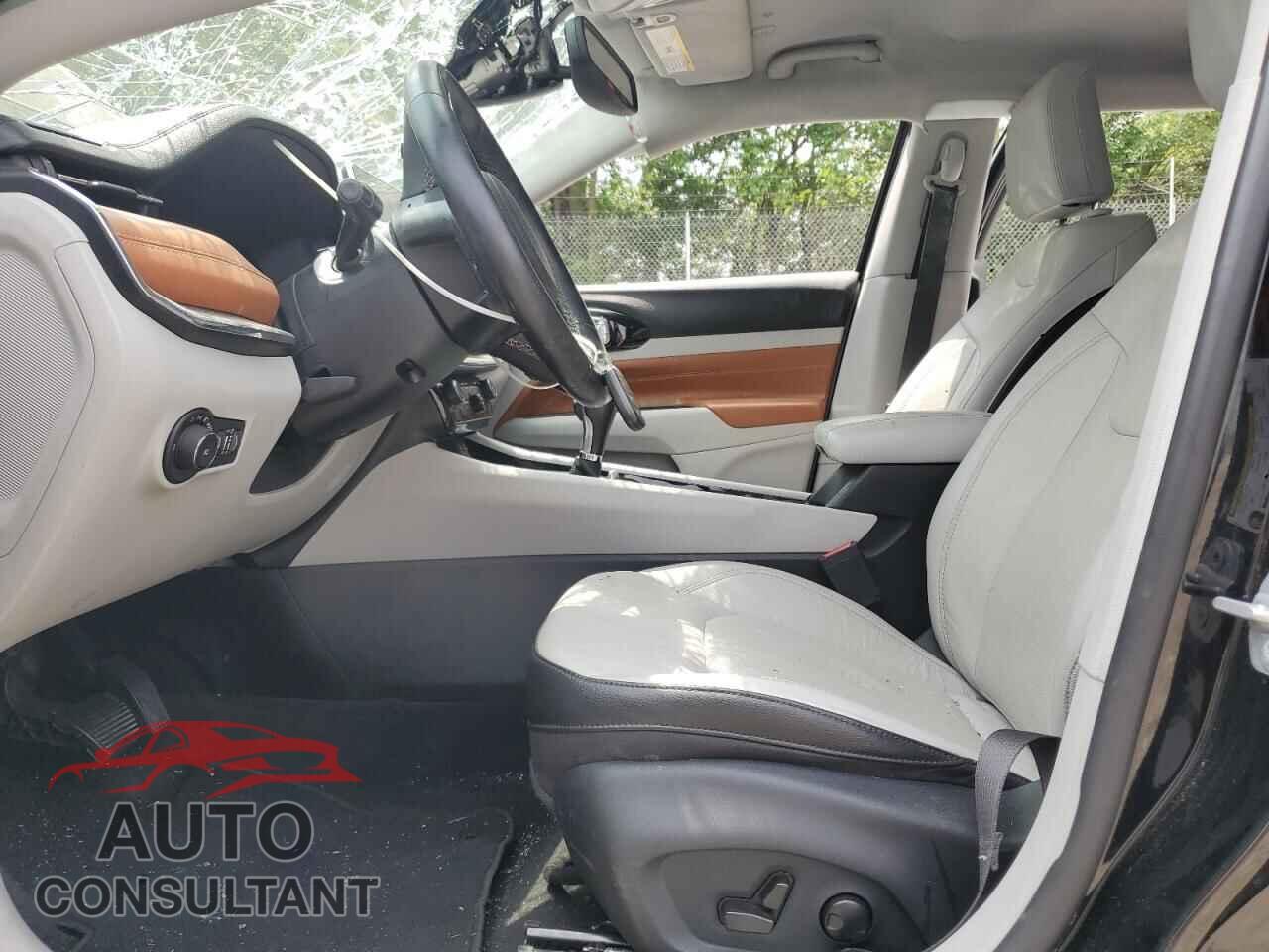JEEP COMPASS 2022 - 3C4NJDCB4NT101026