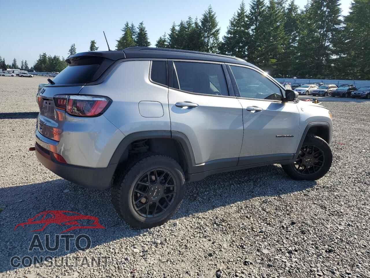 JEEP COMPASS 2018 - 3C4NJDDB3JT467231