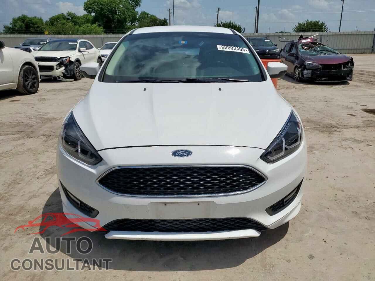 FORD FOCUS 2016 - 1FADP3K29GL288810