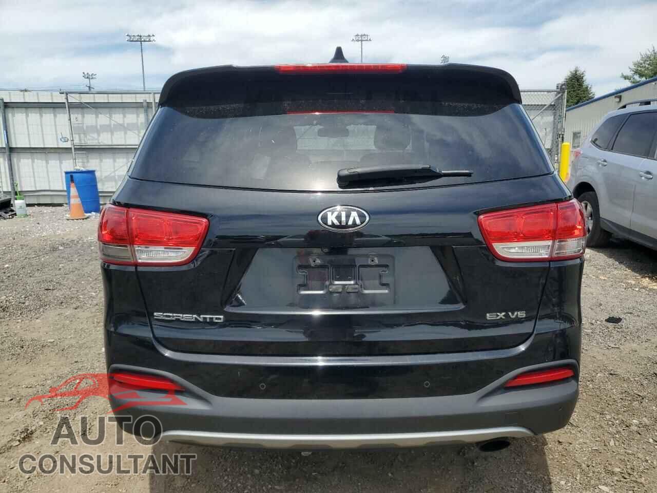 KIA SORENTO 2016 - 5XYPHDA58GG090480