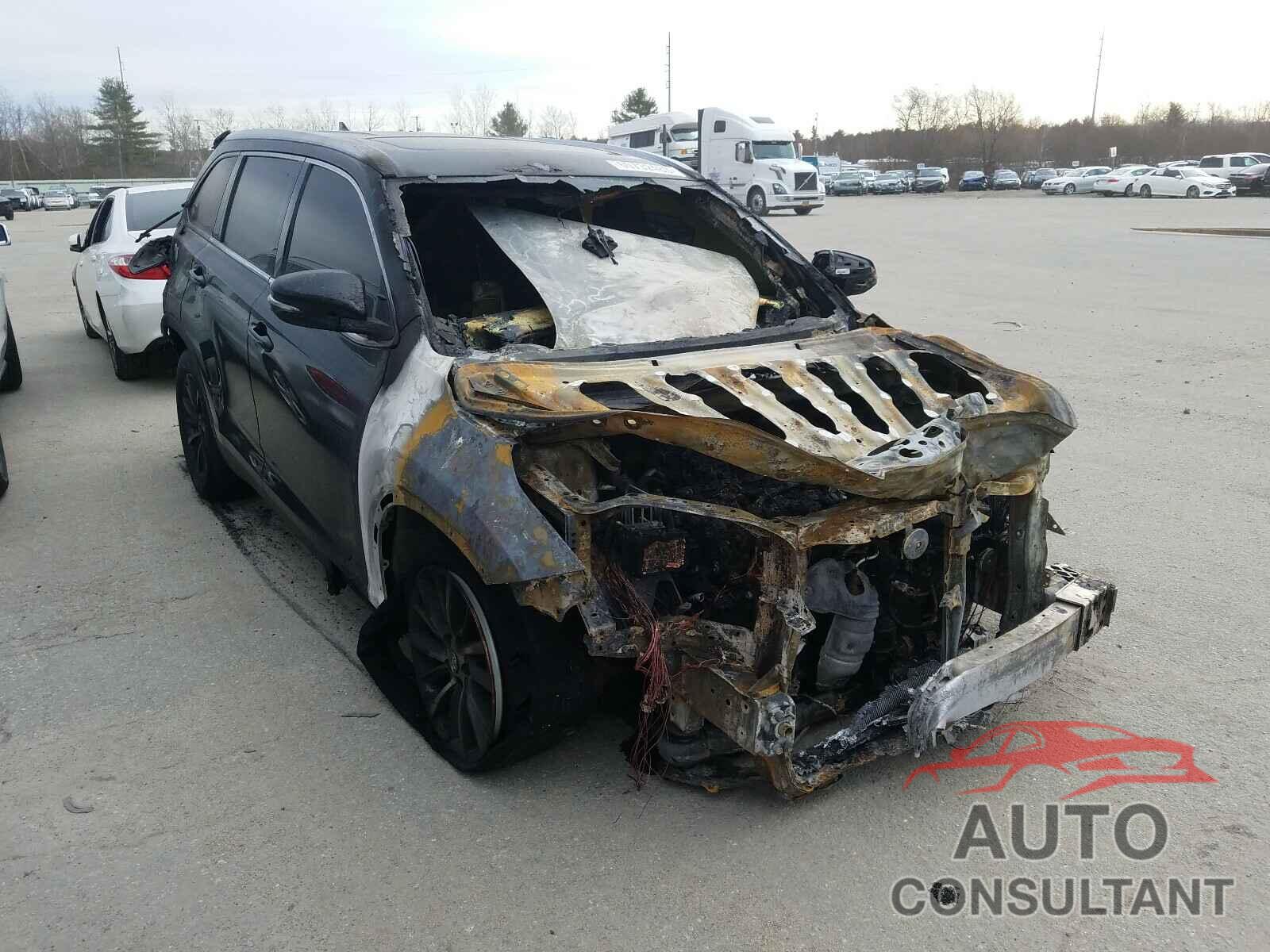 TOYOTA HIGHLANDER 2019 - 5TDJZRFH3KS594160