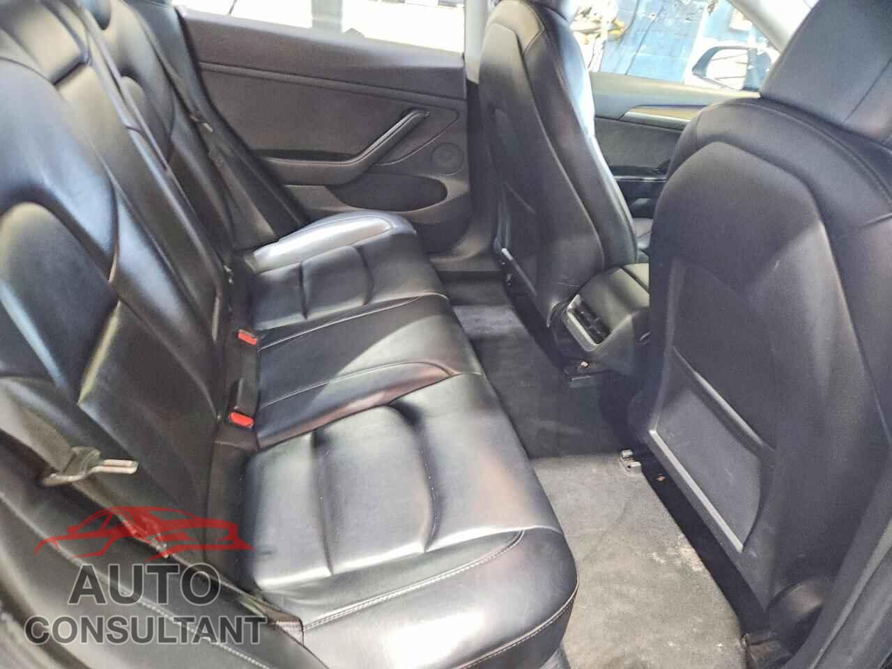 TESLA MODEL 3 2022 - 5YJ3E1EA6NF369654