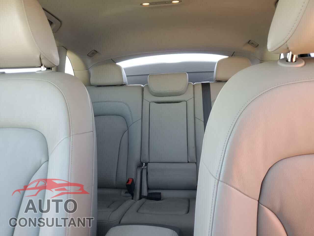 AUDI Q5 2011 - WA1CFAFP4BA094395