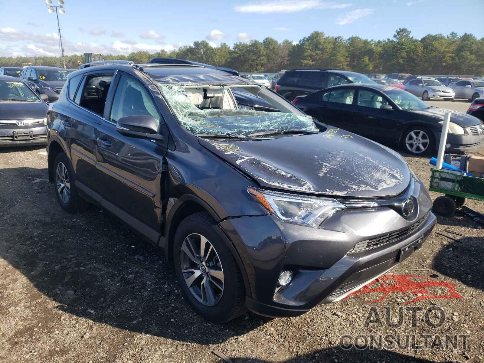 TOYOTA RAV4 2018 - JTMRFREV9JJ257524