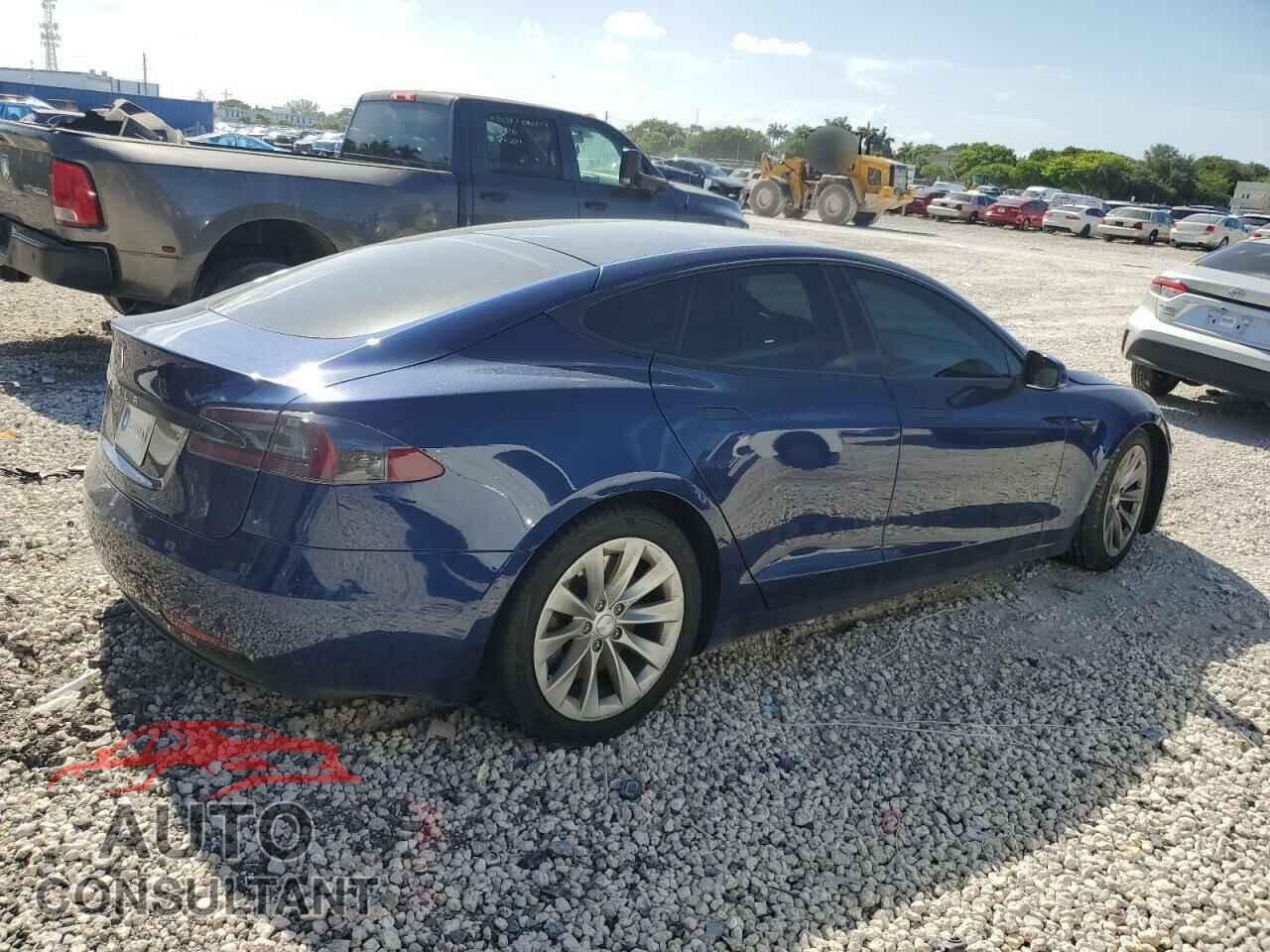 TESLA MODEL S 2017 - 5YJSA1E18HF231187